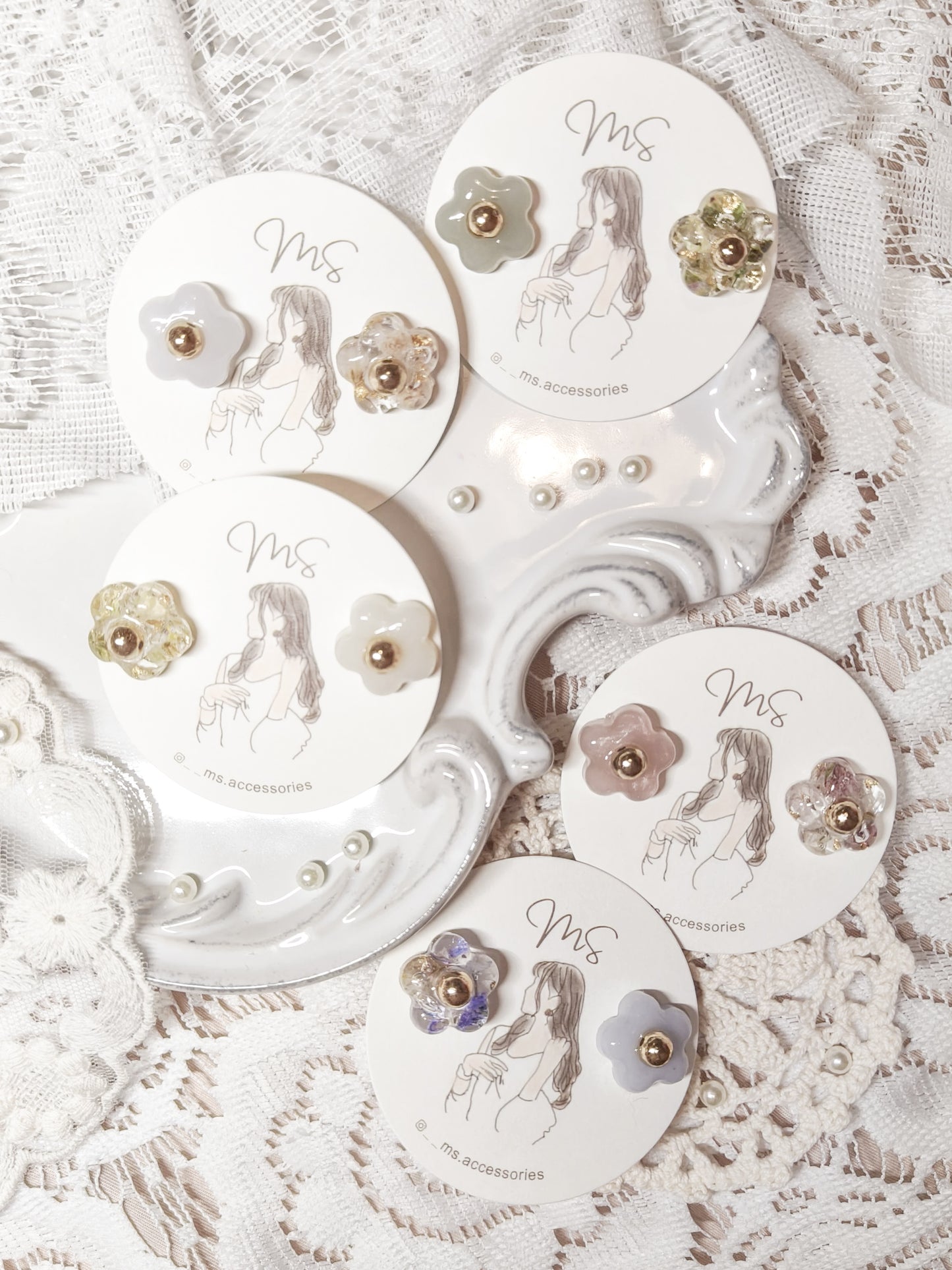 可愛脹卜卜花花型耳環