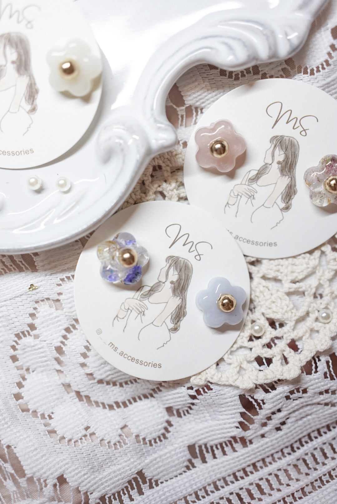 可愛脹卜卜花花型耳環