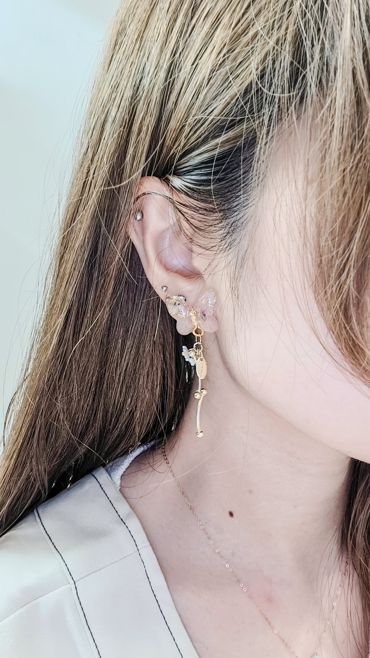 蝴蝶花花垂吊耳環